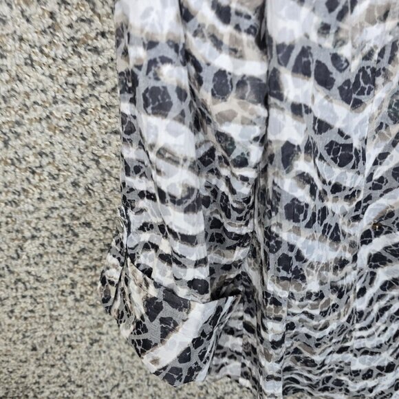 JM Collection Top Womens 14 Gray Animal Print Button Up Semi Sheer Casual Ladies - Picture 3 of 7